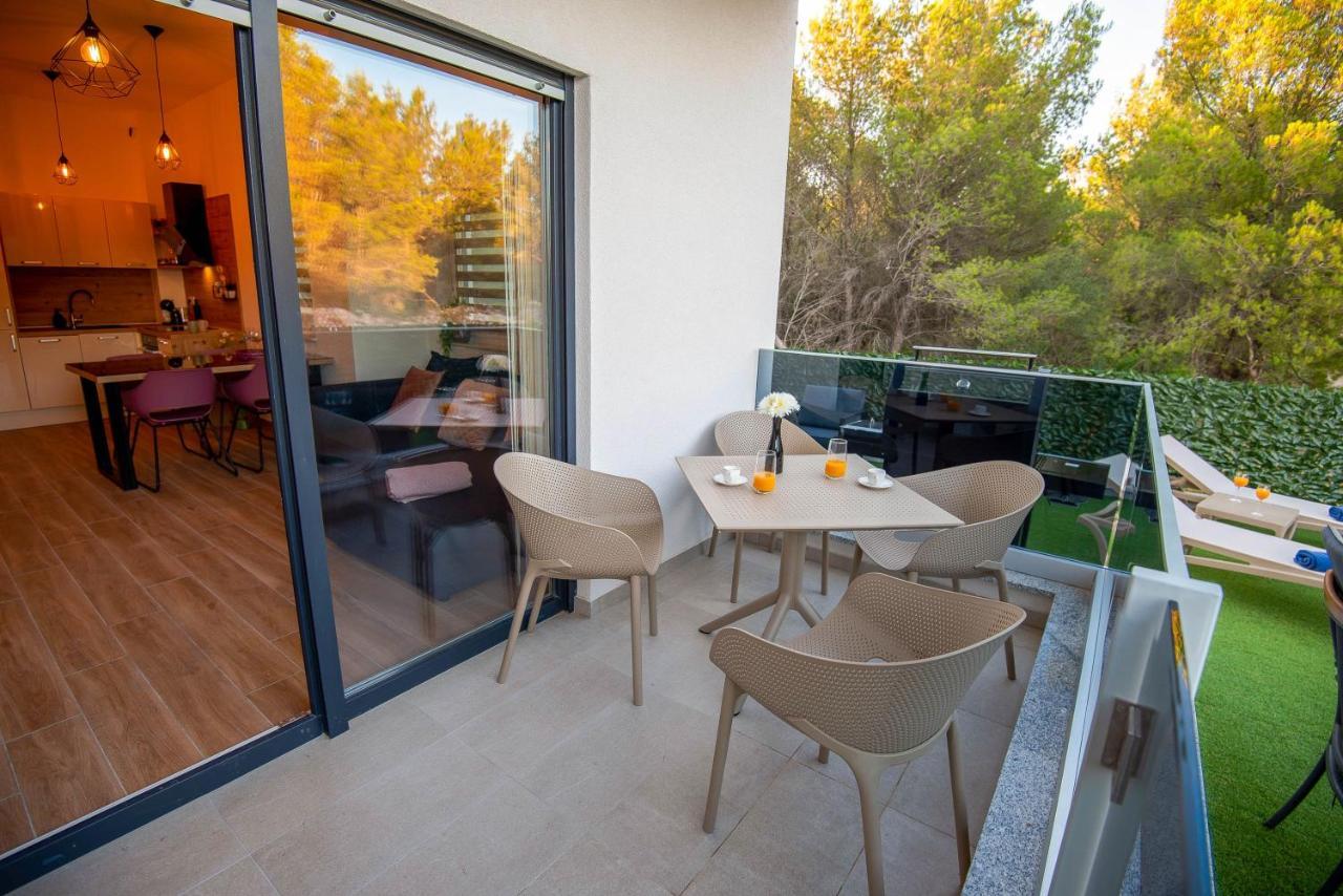 My Adriatic Place With Private Garden And Garage Sibenik Luaran gambar