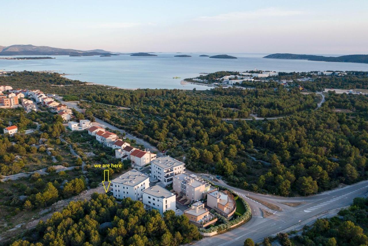 My Adriatic Place With Private Garden And Garage Sibenik Luaran gambar