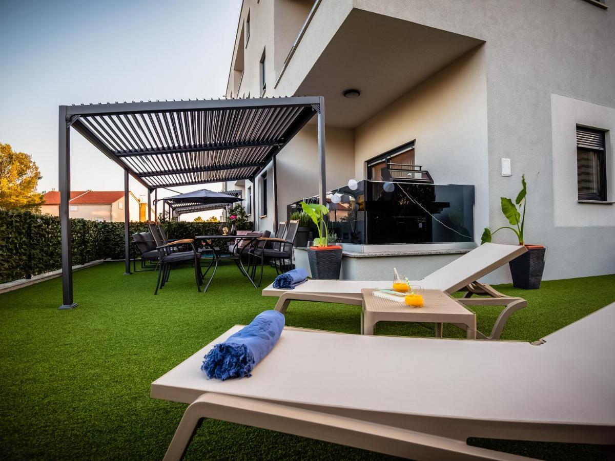 My Adriatic Place With Private Garden And Garage Sibenik Luaran gambar